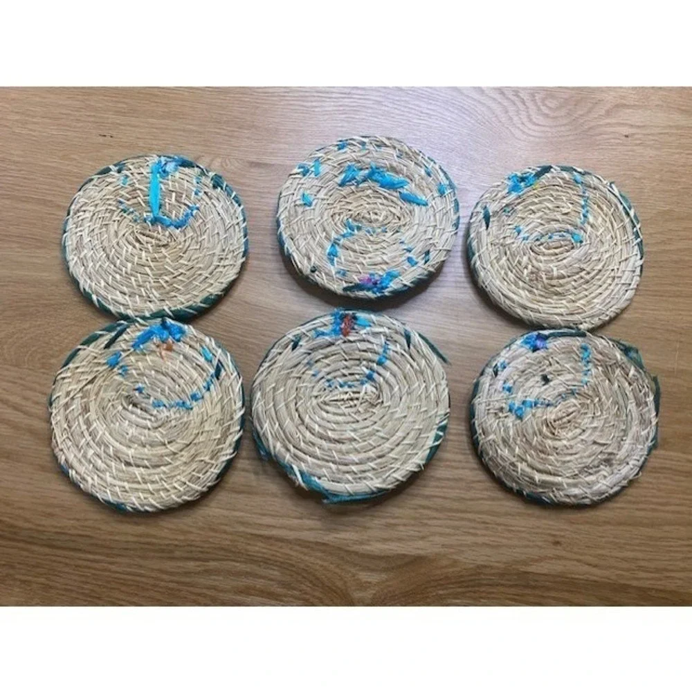 Unbranded Straw Coasters Set of 6 Tan Blue Good Jamaica Floral Woven Raffia